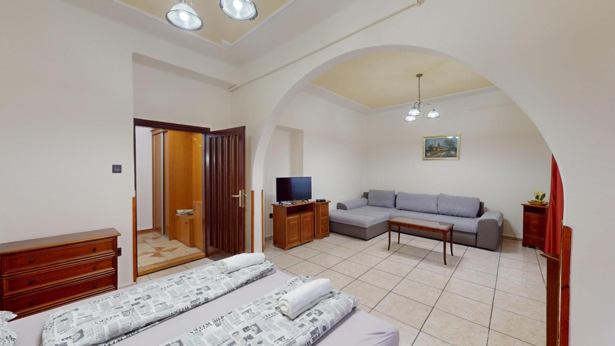 Herczeg Apartment Miskolc Ngoại thất bức ảnh