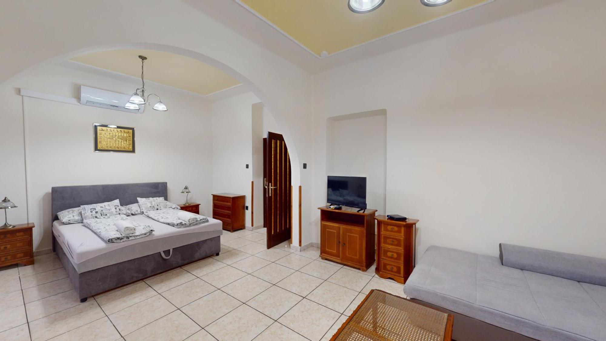 Herczeg Apartment Miskolc Ngoại thất bức ảnh