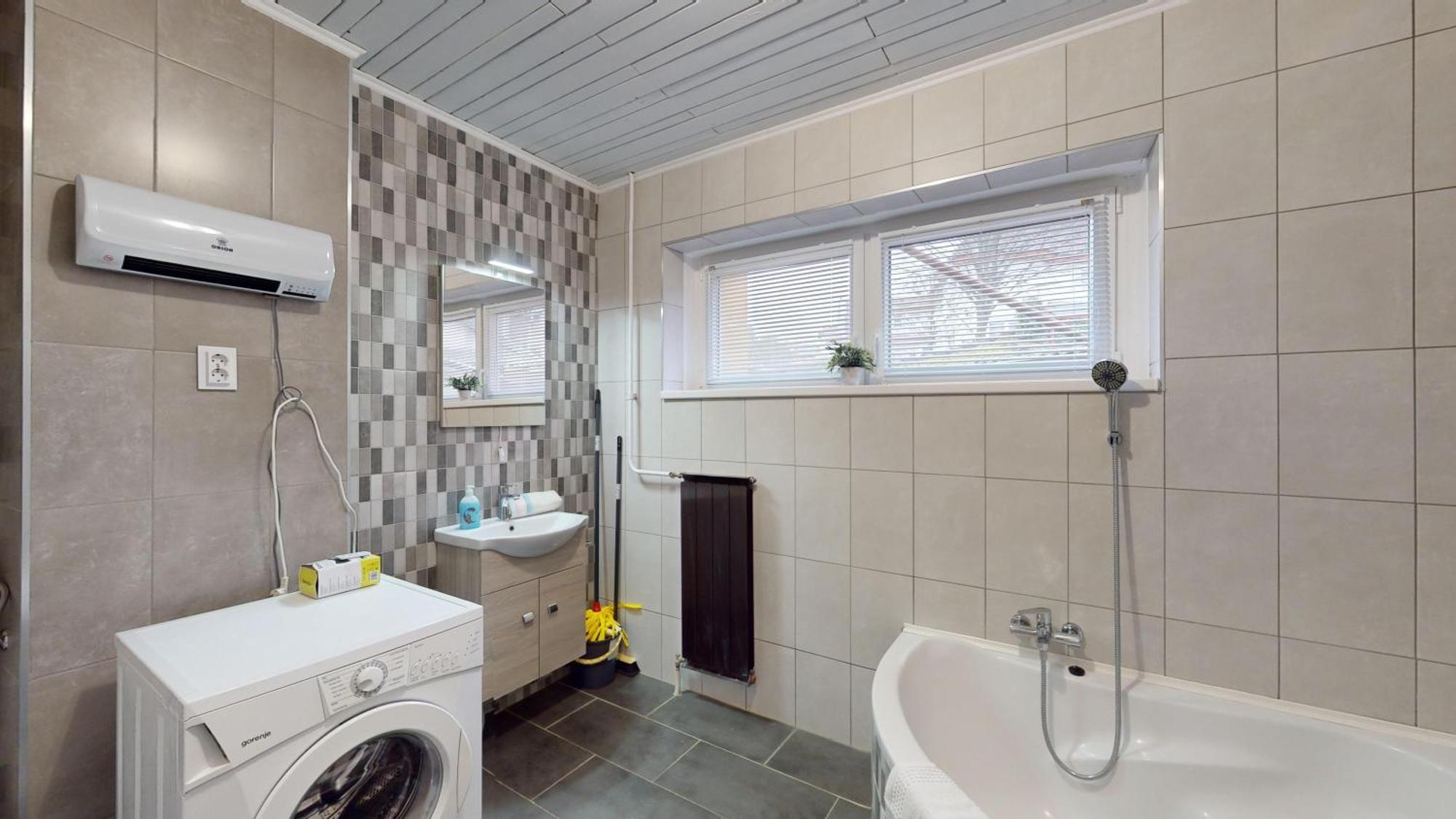 Herczeg Apartment Miskolc Ngoại thất bức ảnh
