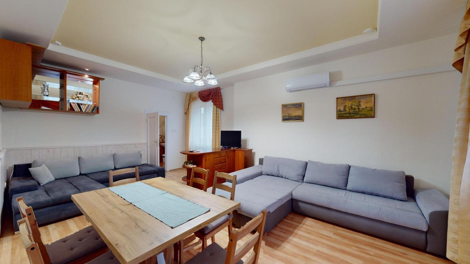 Herczeg Apartment Miskolc Ngoại thất bức ảnh