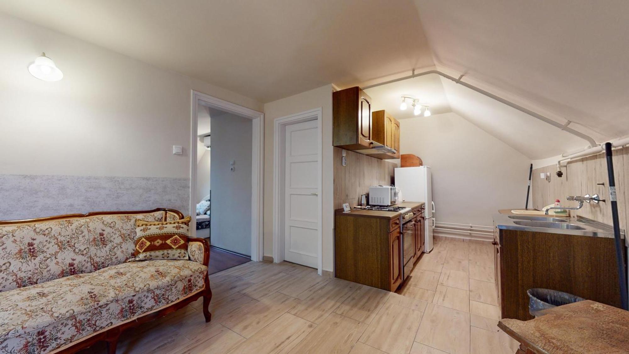 Herczeg Apartment Miskolc Ngoại thất bức ảnh