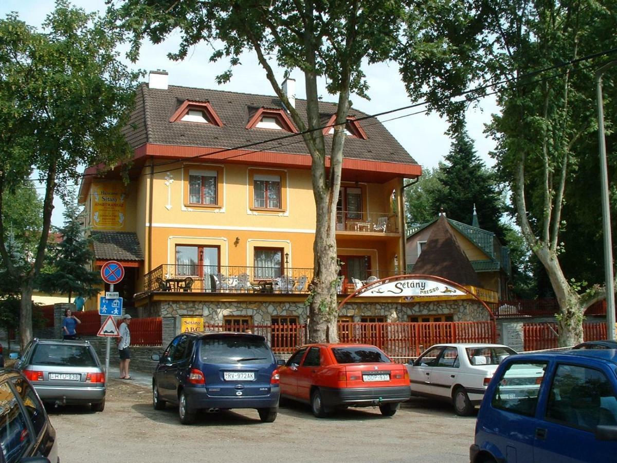 Herczeg Apartment Miskolc Ngoại thất bức ảnh